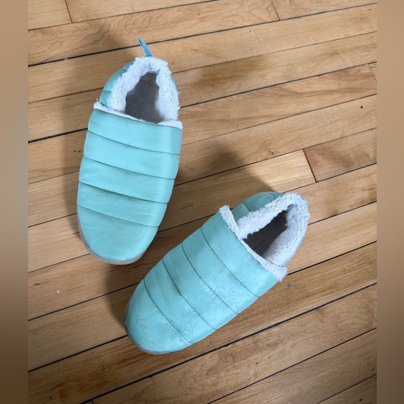 Vionic Tranquil Faux Fur Loafer Slippers support cozy slip on frosty spruce - Picture 1 of 5